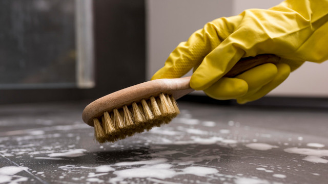 cara menghilangkan bekas semen di keramik​ How to Remove Cement Stains on The Tiles