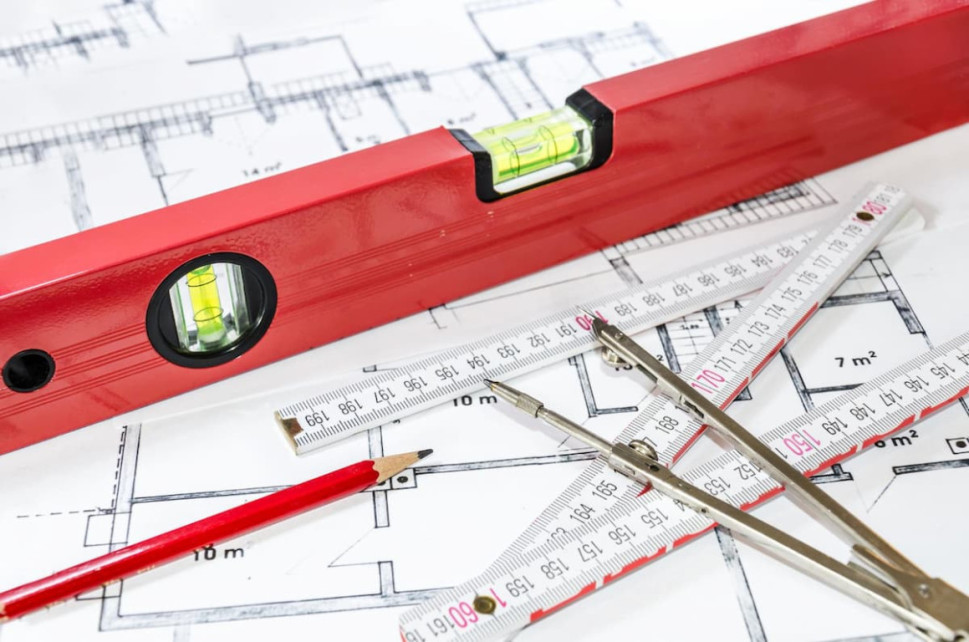Simple Guide to Calculating the Area of a 2-Story Building